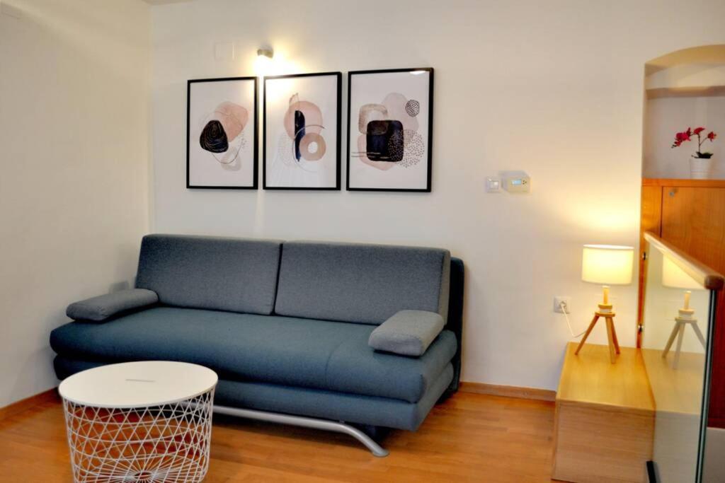 Veli Dvor Apartment *