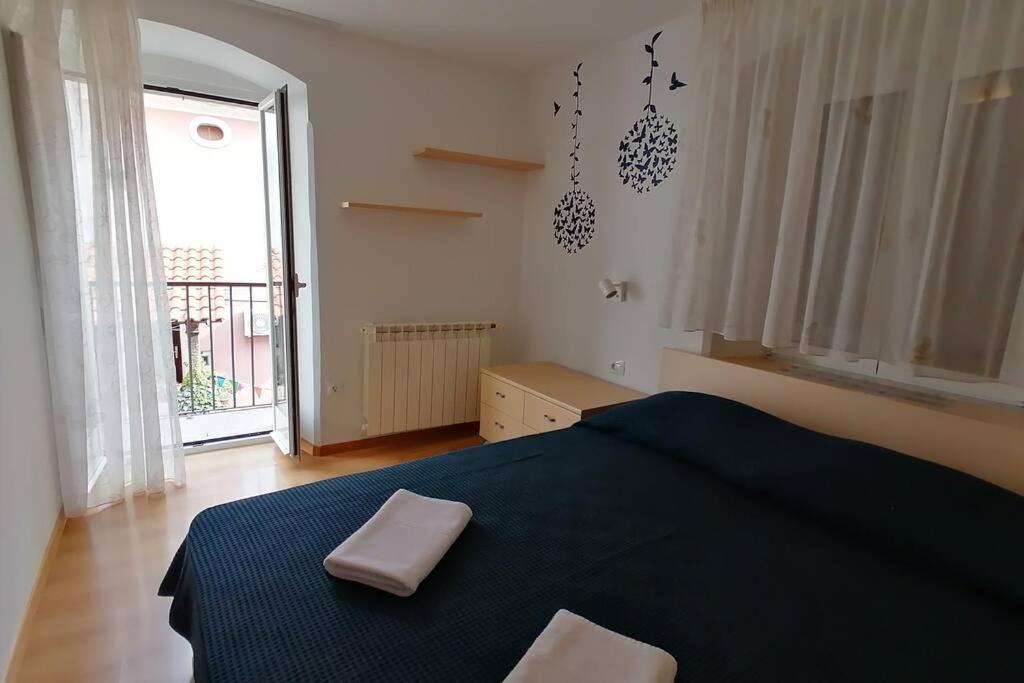 Apartment Veli Dvor Cres