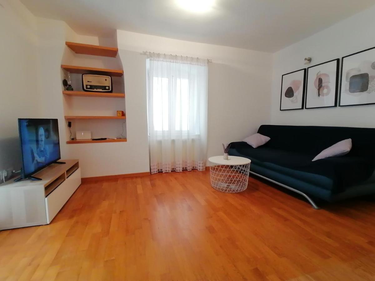 Veli Dvor Apartment Cres