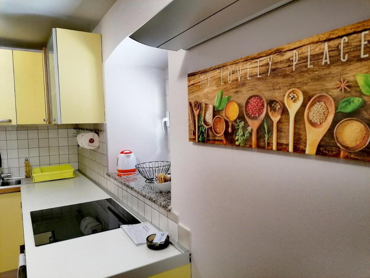 Veli Dvor Apartment *
